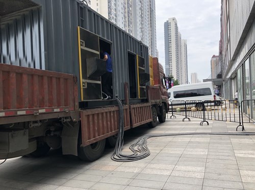 栖霞冷却液不足的情况下如何检查柴油发电机组？