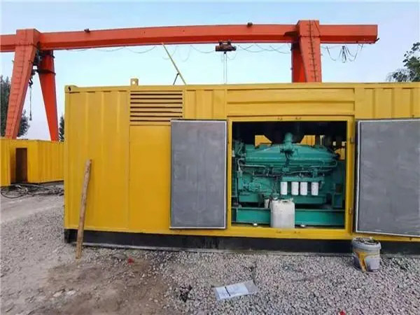 栖霞冬季低温环境下，500KW发电机组应该选择什么类型的启动电瓶？